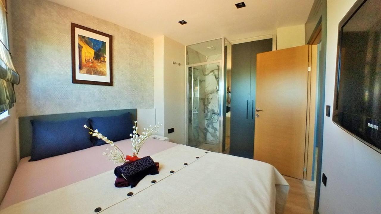 Fun&Sun Two Villas For Big Families Belek Bagian luar foto